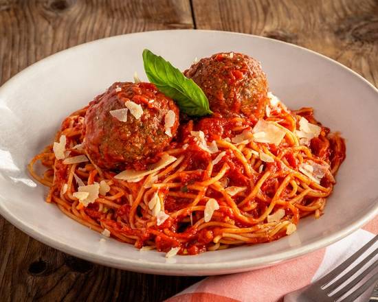 Classic Spaghetti & Meatballs