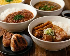 とろける煮込み食堂 NIKOMI BASE