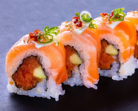 (a003) Lemon Salmon Roll