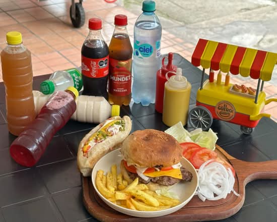 Hot dog's el güero de la Minerva (Guadalajara)