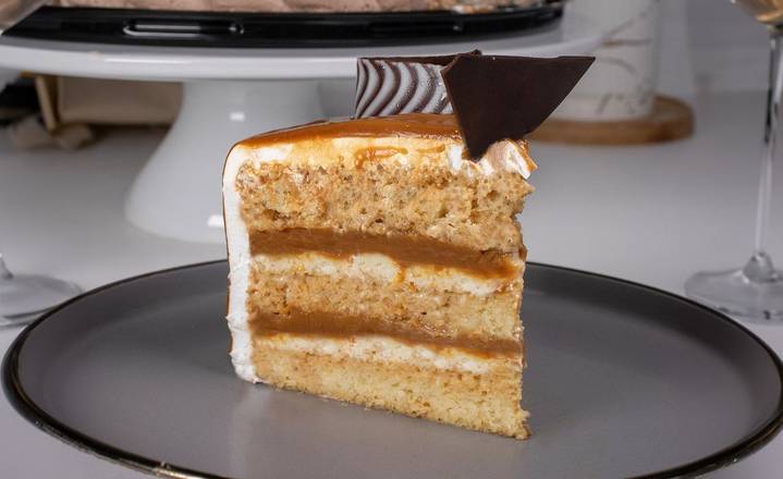 Rebanada Pastel Suspiro De Cajeta