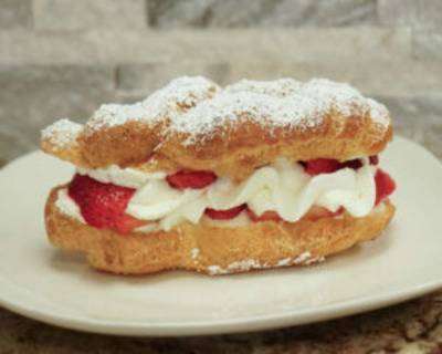 Strawberry Eclair