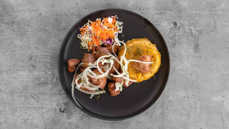 Carne Frita Encebollada