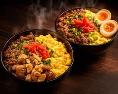とろ玉旨豚そぼろ丼【PORK SOBORO STAND】 大塚店