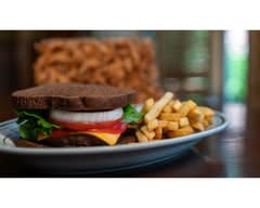 Hackney's On Lake (1514 E Lake Ave)