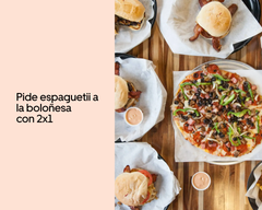 Pizzería griega (Quito)