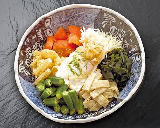 老乾杯名物 彩色脆脆豆腐(小) Tofu Salad with Onion Dressing(S)