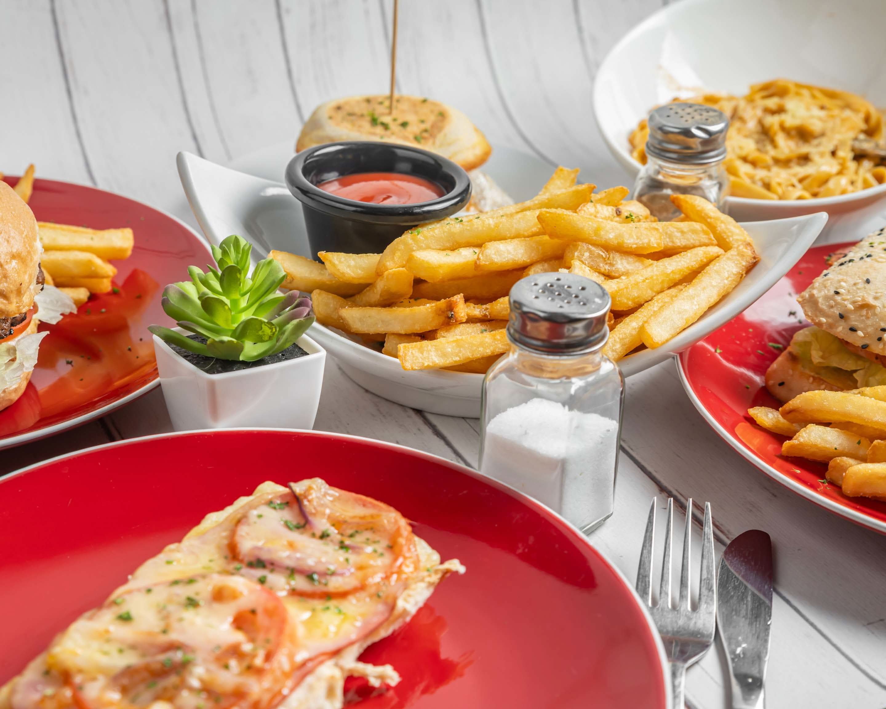 Redz Café Menu Takeout in Cairns | Delivery Menu & Prices | Uber Eats