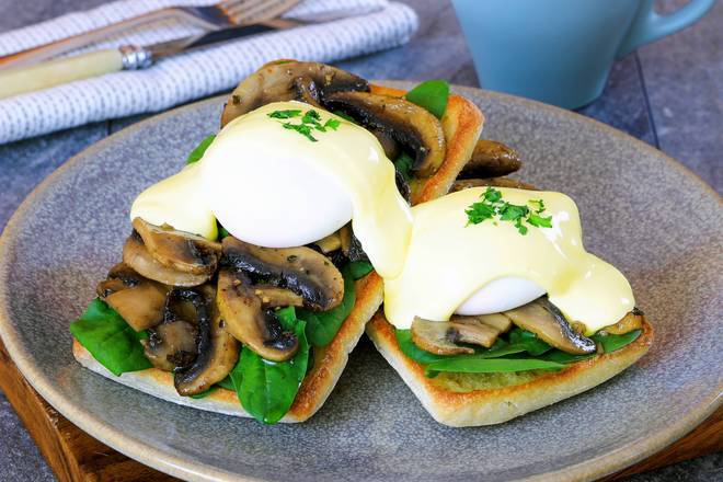 Eggs Benedict with Mushrooms