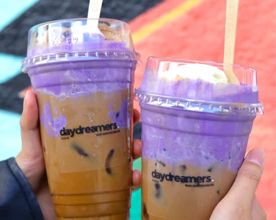 Daydreamers By Cafe 33