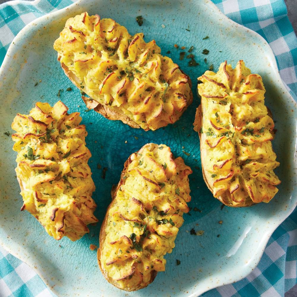 M&M Food Market Broccoli and Cheese Stuffed Potatoes (4 ct)