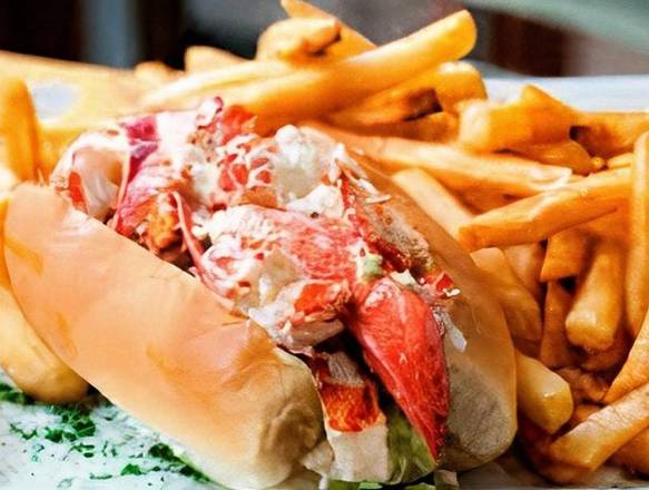 Creole Lobster Roll