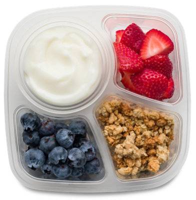 Ready Meals Fresh Berry Yogurt Snacker - Each