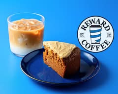 【自家製キャロットケーキ】REWARD COFFEE 葛西駅前店