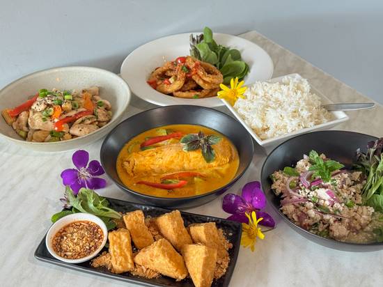 Nautilus Thai Gourmet (Korora)