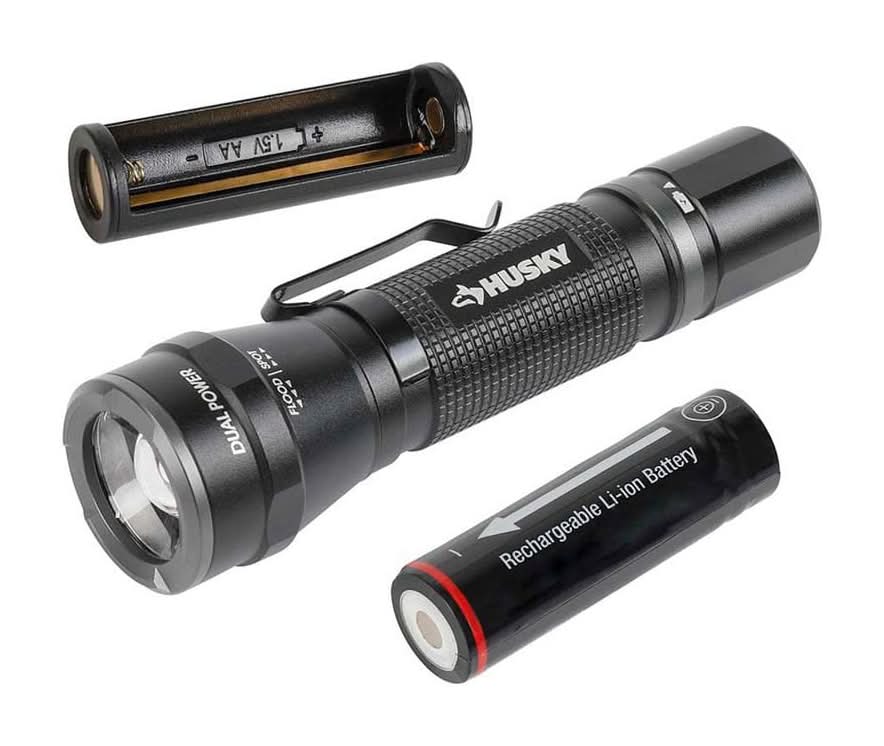 Husky 500-Lumens Dual Power Focusing Aluminum Flashlight