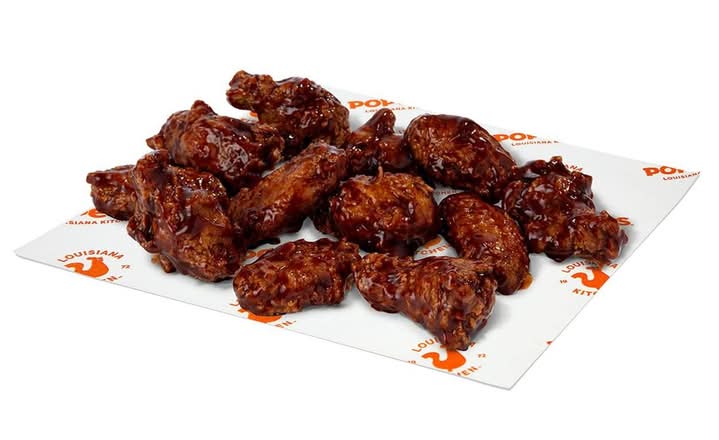 12 BBQ Wings