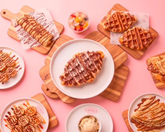 Caprice – Croffle & Crêpe (30 Rue Ste-Catherine)