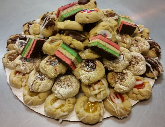 Aunt Mia's Gourmet Cookie Shoppe
