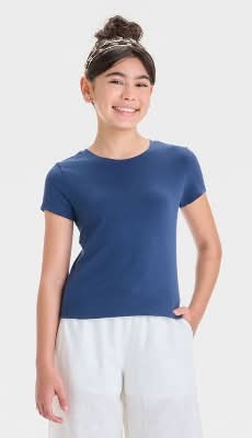 Girls' Short Sleeve Crew T-Shirt - art class™ Blue M: Pullover