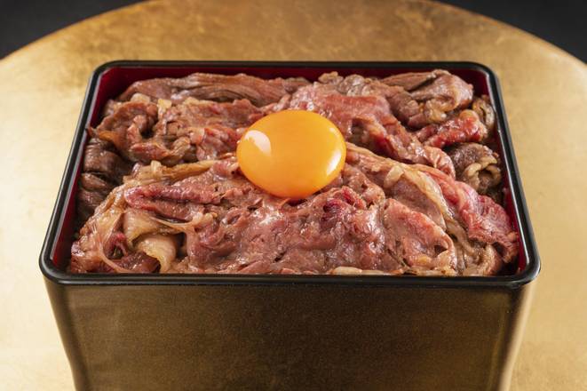 （卵黄入り）割りしたで作る黒毛和牛丼　並 (With Egg Yolk) Black Wagyu Beef Rice Bowl with Sukiyaki Stock Regular