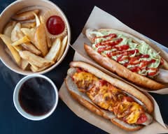 .comm BURGER & HOTDOGS（ドットコミュ バーガー＆ホットドッグ）