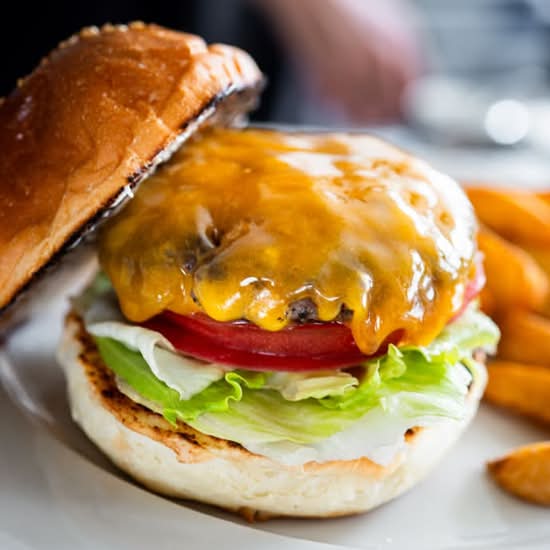 バーガーマニア 白金 Burger Mania Shirokaneのデリバリー ・持ち帰り