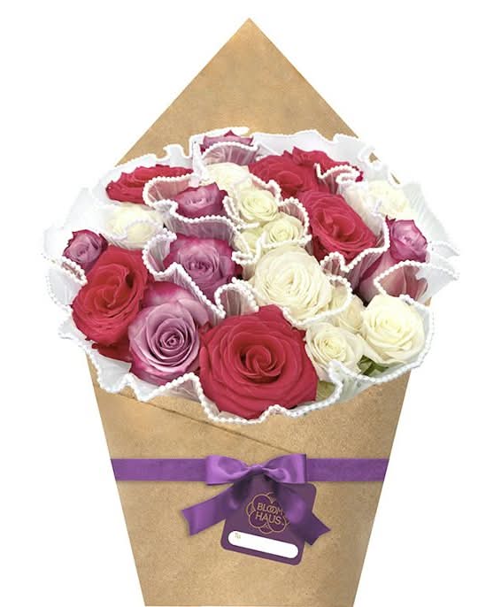 Pretty in Pearls Rose Bouquet