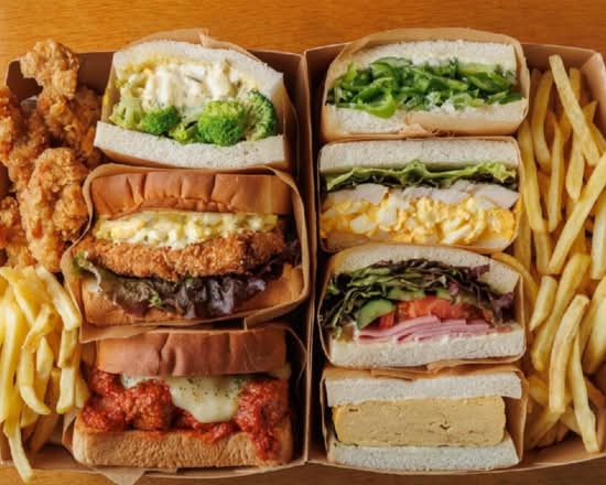 【サンドイッチ専門店】cafeこびと　