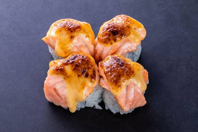 (f043) Baked Salmon Roll