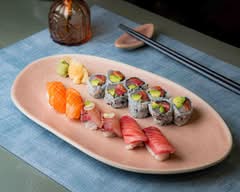 RokuNana Sushi