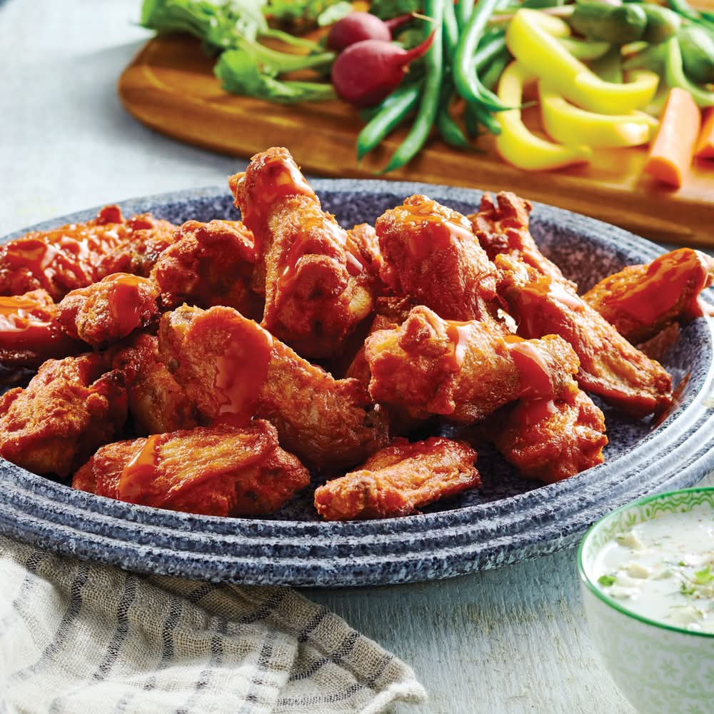 M&M Food Market Buffalo Chicken Wings (680 g)