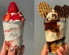 夜アイス専門店 真夜中牧場 両国横綱横丁店