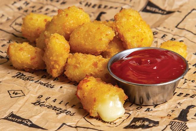 FRIED CHEESE CURDS