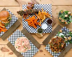 El Chamo Bar & Grill