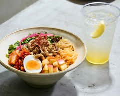 ヘルシーサラ�ダ冷麺/イテウォンヌードル