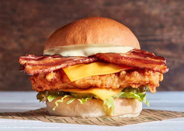 BIG BACON FRIED CHICKEN Burger incl. a side