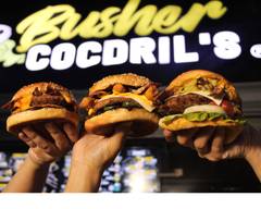 Busher Cocdril's San Manuel