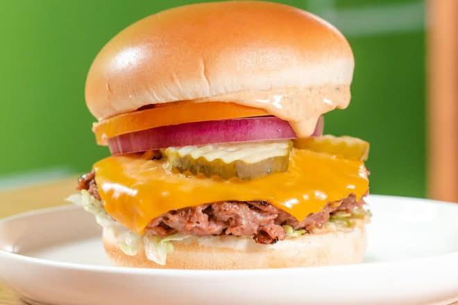 Beyond™ Classic ChzBurger