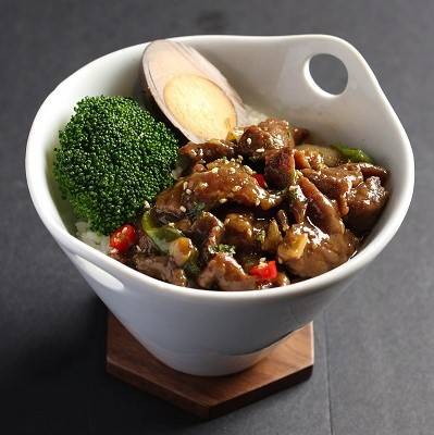 Taiwanese Satay Beef on Rice 台式沙茶牛肉蓋飯