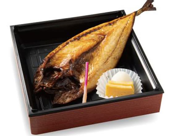 (おかず)大判さばの塩焼き