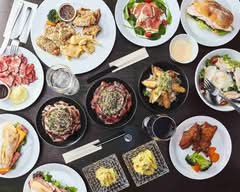 BASE.S CAFÉ & DINER FUCHU TERRACE