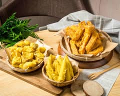 Cia Cia fu 甘梅薯條 和美店