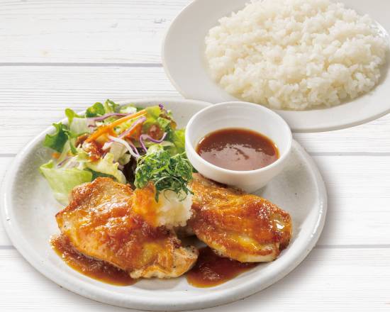若鶏��のグリル おろしオニオンソース弁当 Grilled chicken with grated onion sauce Bento