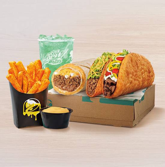 Order Deluxe Cravings Box food online from Taco Bell store, Phoenix on bringmethat.com