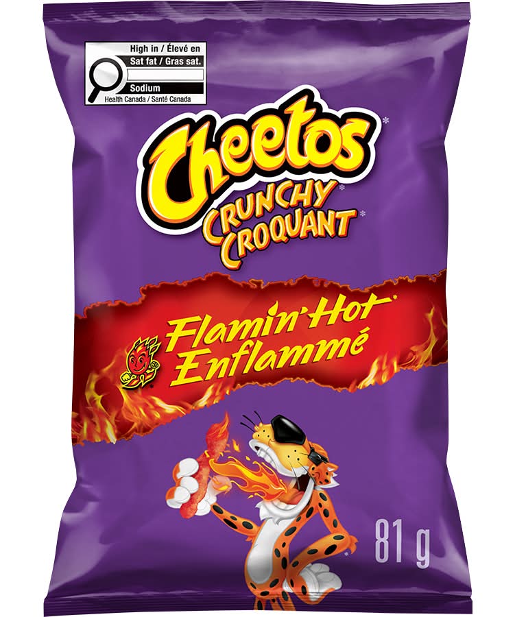 Cheetos Flamin Hot Crunchy Snacks, Cheese (81 g)