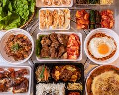韓国食堂　豚の貯金箱　 Korean Restaurant Butanotyokinbako