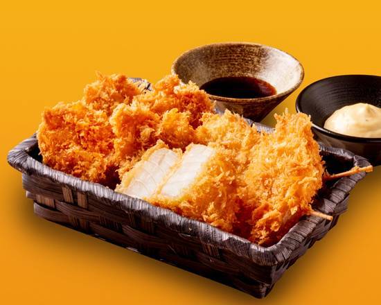 サクサクミニチキン＆オニオンフライ Mini Chicken &  Onion Fries