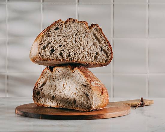 Pão artesanal 100%  trigo