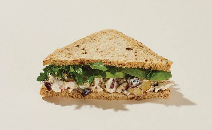 Pret's Chicken Salad & Avo Sandwich Slim